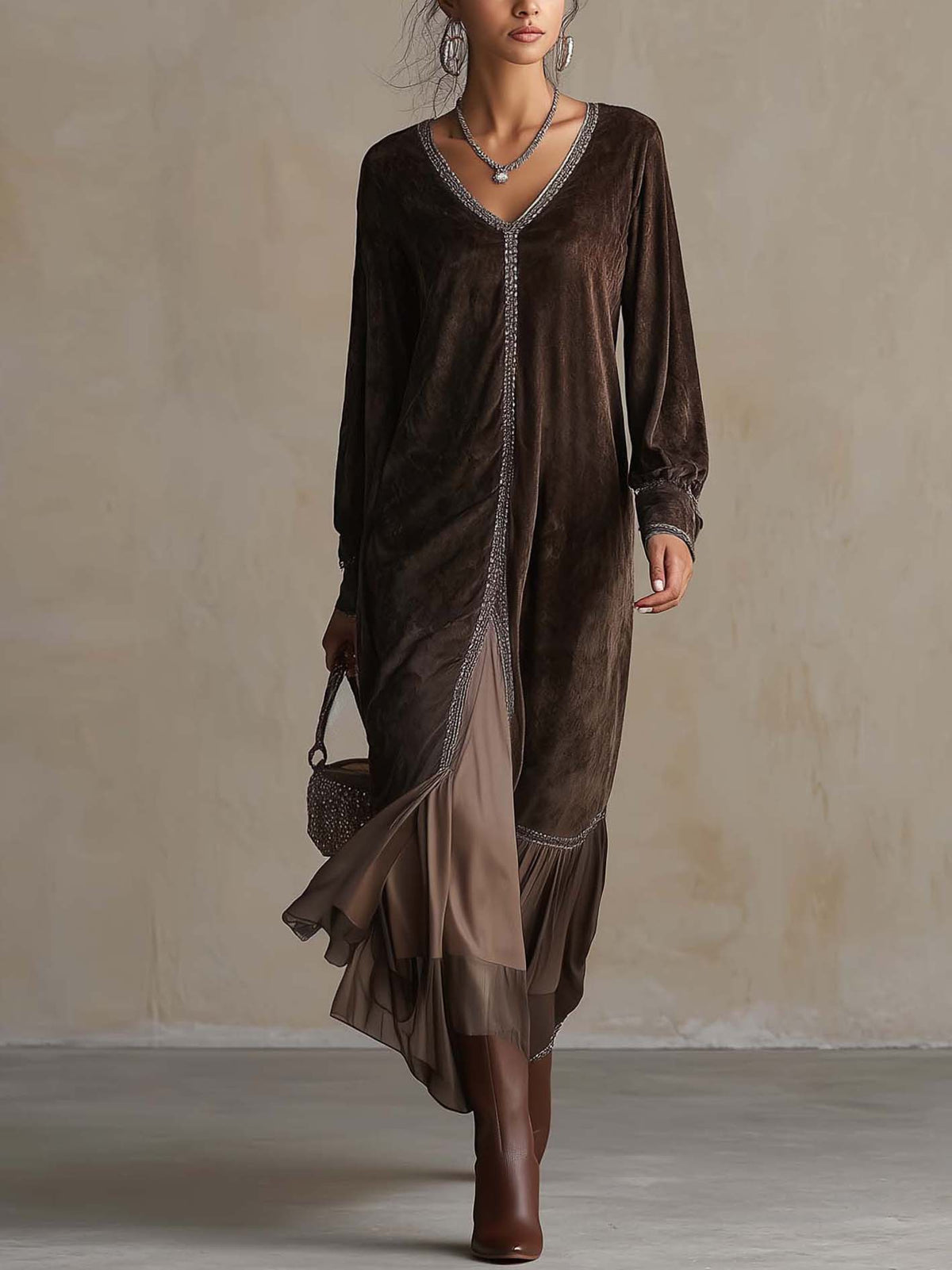 DALILA | Abito Midi Svasato in Suedine Marrone con Scollo a V